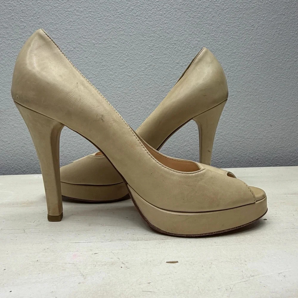 Mercanti Florentini Biege Leather Heels Size 5.5